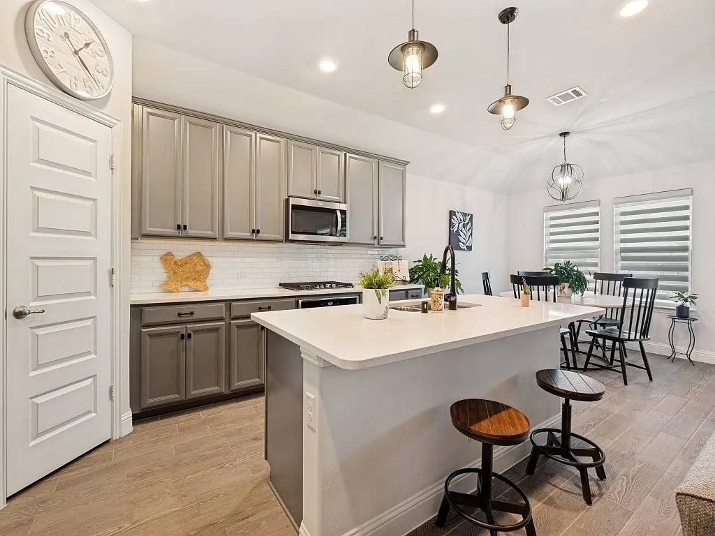 Denton, TX 76207