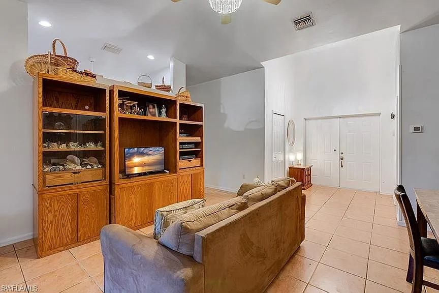Cape Coral, FL 33909